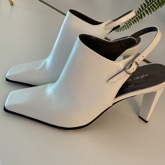 Nine West Shoes - NWOT white Nine West Square Toe Mule Heels size 9